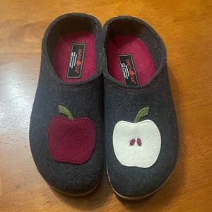 Haflinger Apple Clogs/Mules;